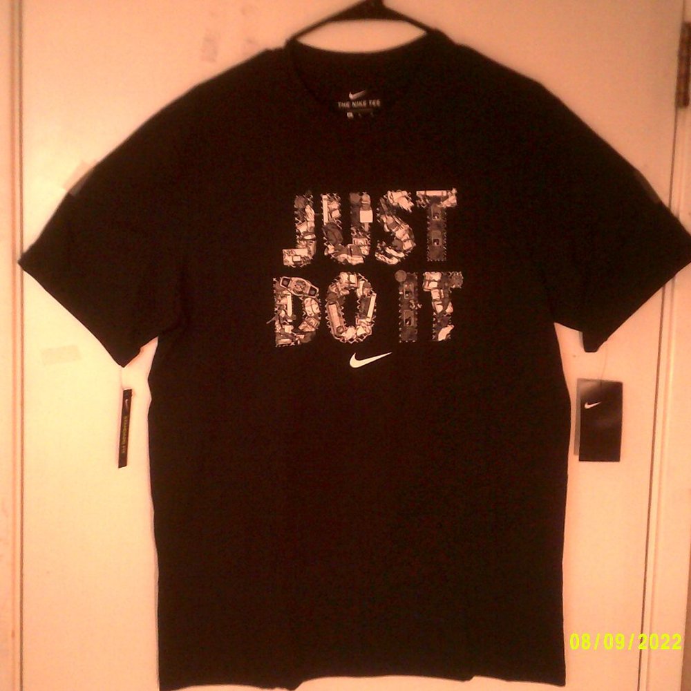 NEW NIKE BASKETBALL "NY Hoops JDI Tee" MEN'S BLACK WHITE T-SHIRT MEDIUM